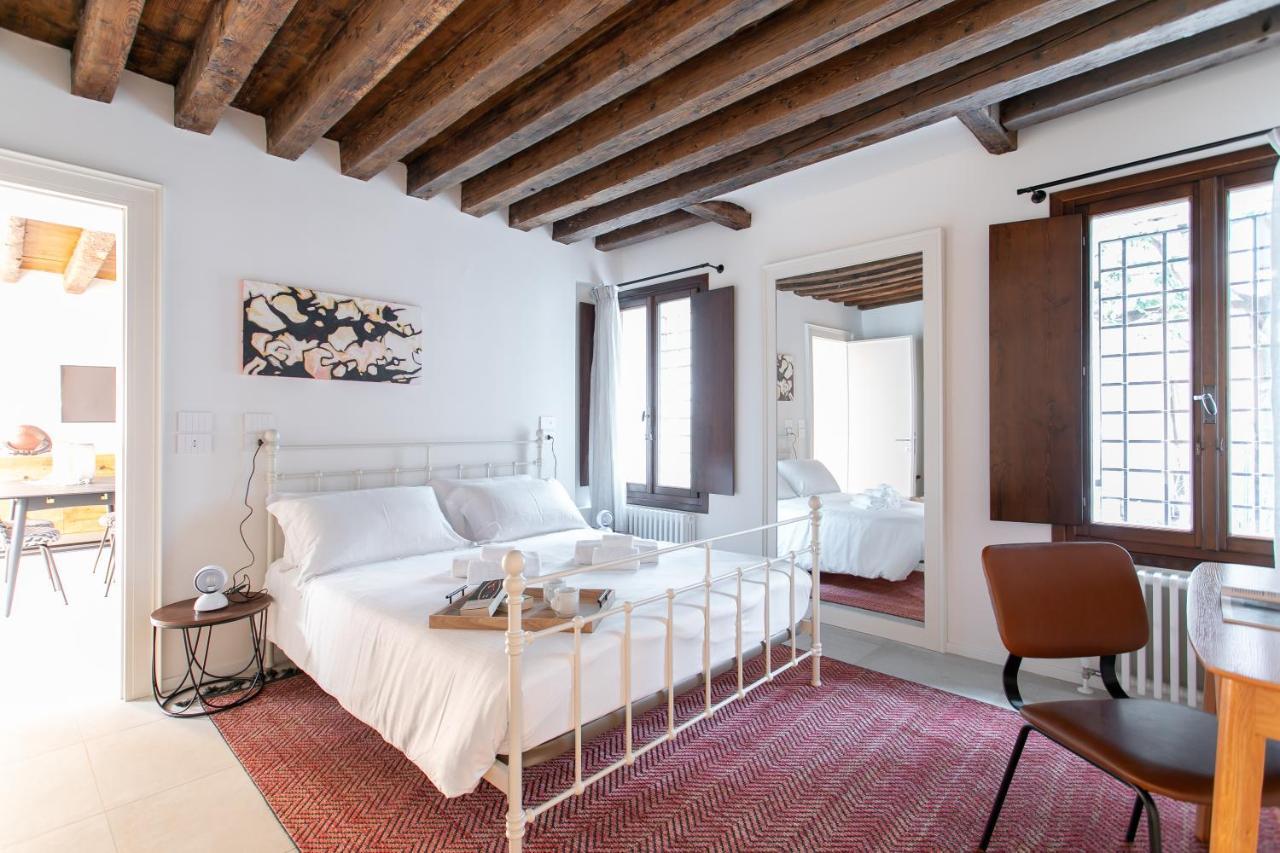 Palazzo Venere Apartments Венеція Екстер'єр фото